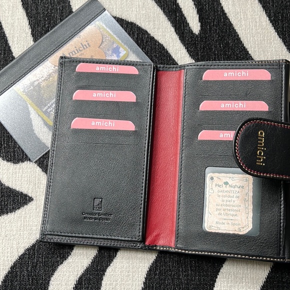 NWT 100% genuine designer Spanish leather gift for yourself or someone else! - Picture 2 of 4